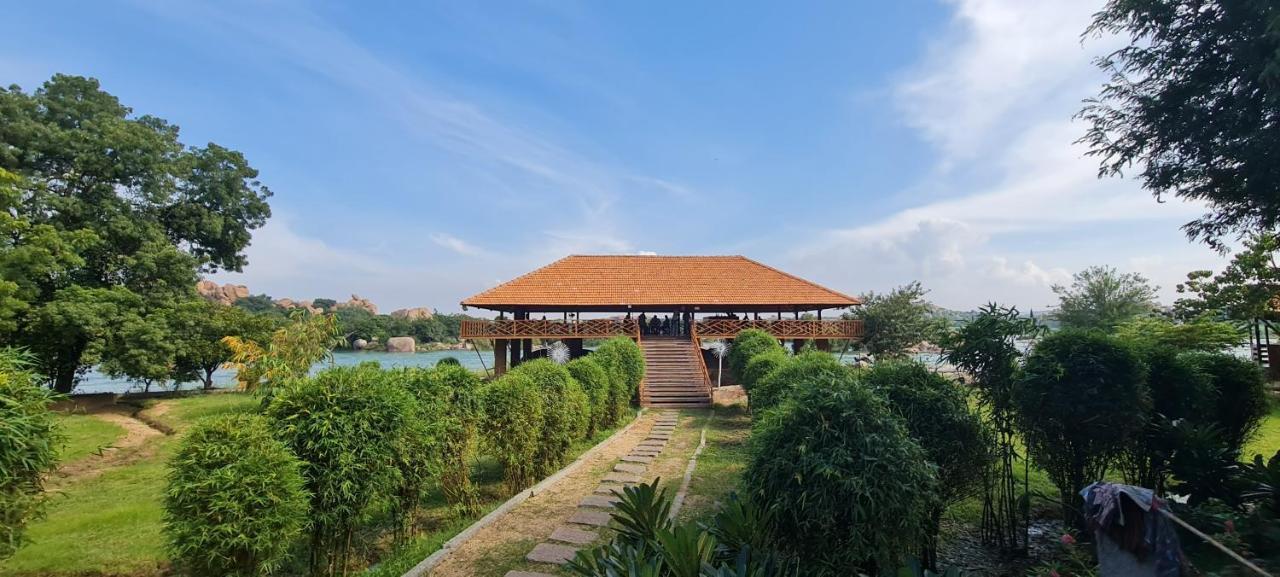 Leo Wodden Resort 함피 외부 사진