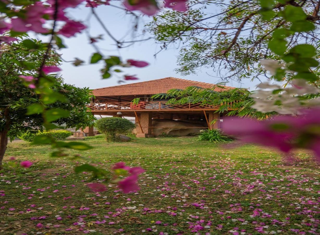 Leo Wodden Resort 함피 외부 사진